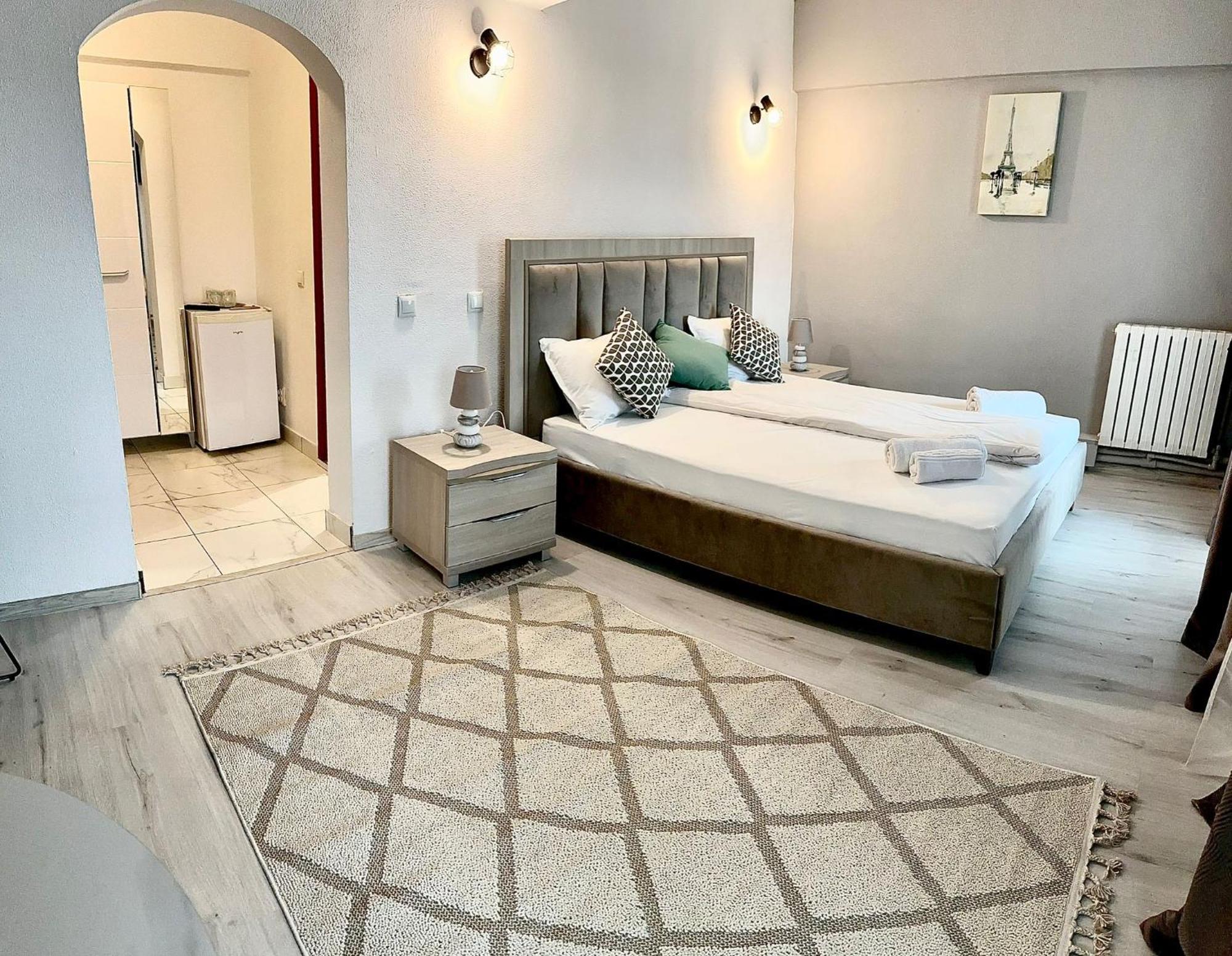 Hotel Green House Κραϊόβα Εξωτερικό φωτογραφία