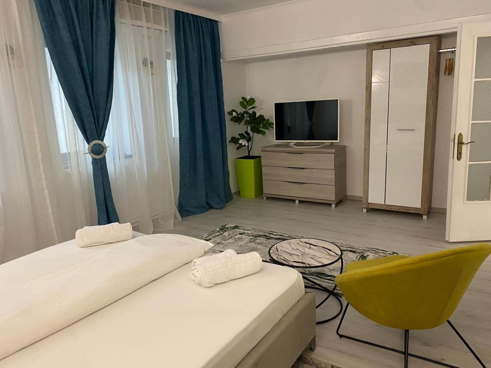Hotel Green House Κραϊόβα Εξωτερικό φωτογραφία