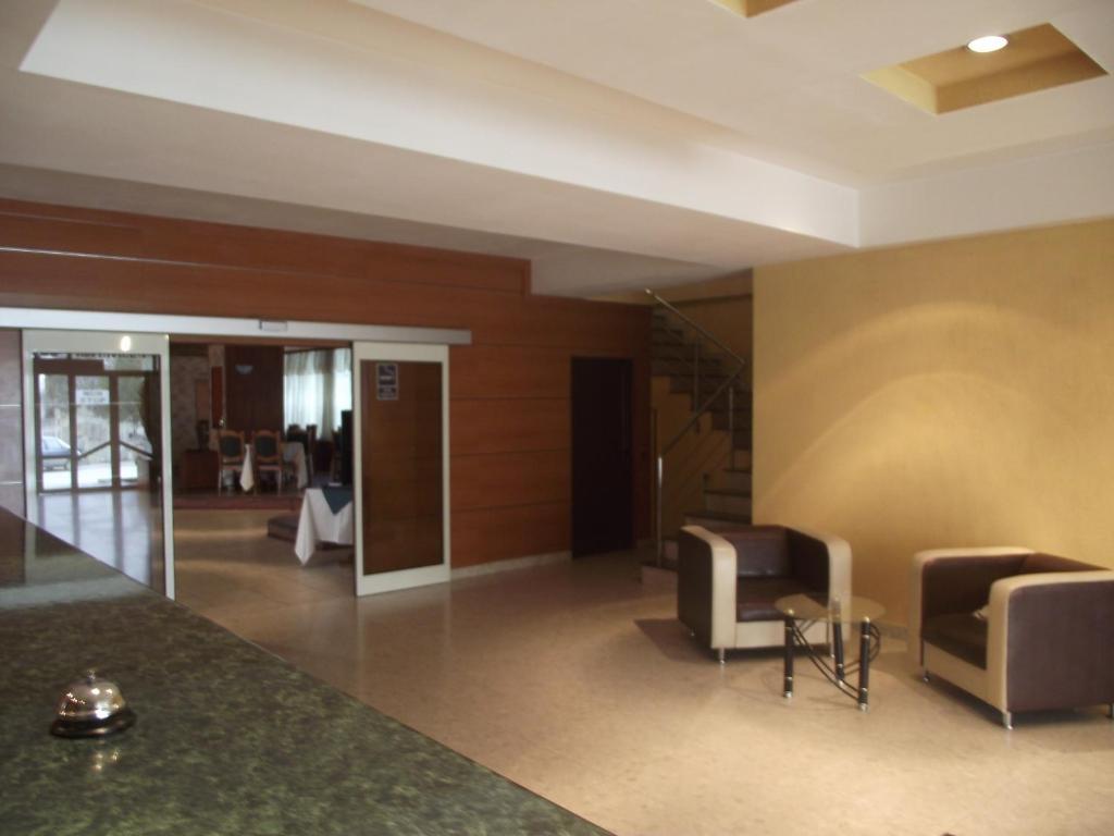 Hotel Green House Κραϊόβα Εξωτερικό φωτογραφία