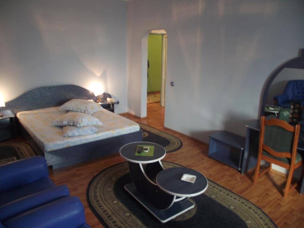 Hotel Green House Κραϊόβα Δωμάτιο φωτογραφία